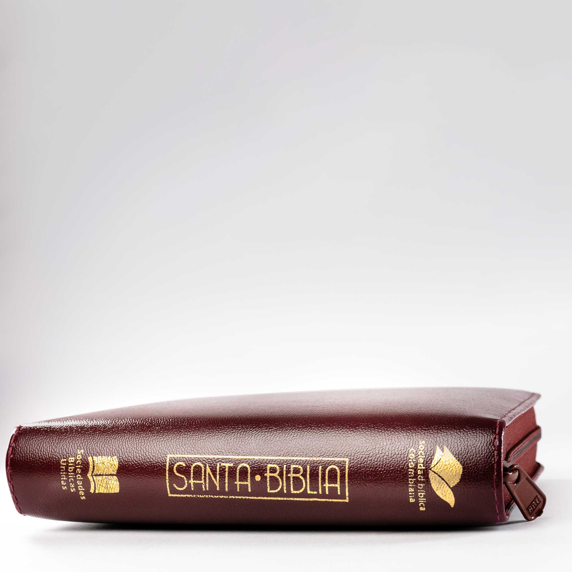 Biblia tamaño y letra pequeña vinotinto