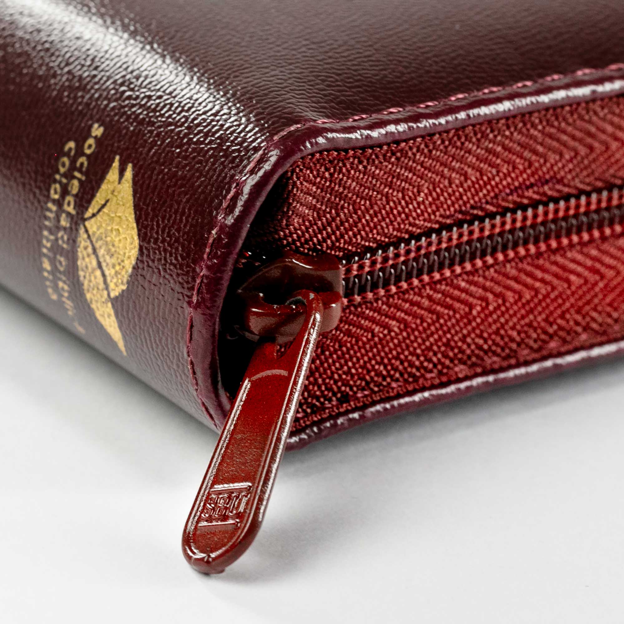 Biblia tamaño y letra pequeña vinotinto