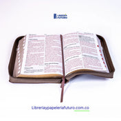 Biblia gigante ágora