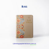 Biblia pequeña nude primavera