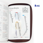Biblia marrón clásica mediana