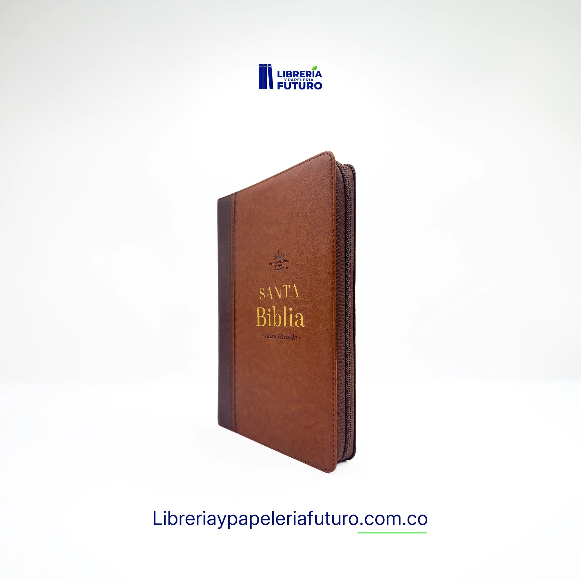 Biblia marrón clásica mediana