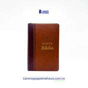 Biblia marrón clásica mediana